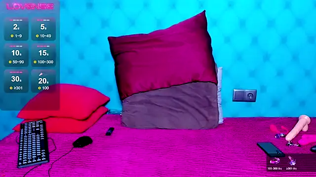 BubbleEmma online show from April 4, 1:32 pm