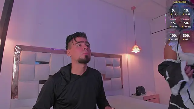 PittAndLunaa online show from December 20, 12:53 pm