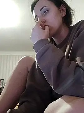 emeli moon online show from November 2, 12:03 am