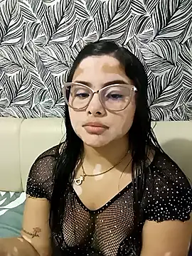 Shirley 23 online show from March 1, 3:17 am