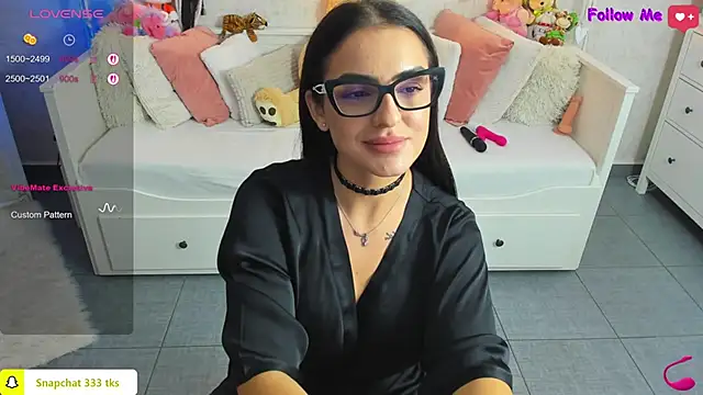 LindsayDeee online show from October 20, 5:43 am