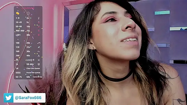 Sara Foxx1 online show from April 17, 9:50 pm