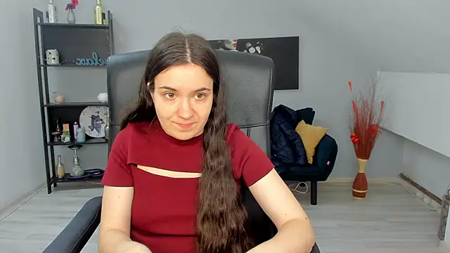 MelissaWiliam online show from April 9, 11:15 am