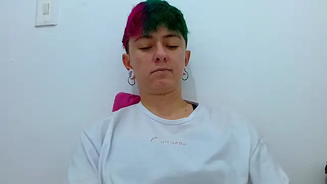 tomboyblue online show from November 29, 7:07 pm