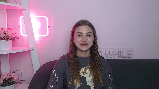 Snapshot of MilanaAngelAs chatting on October 12, 12:40 pm MilanaAngelAs online show from October 12, 12:40 pm