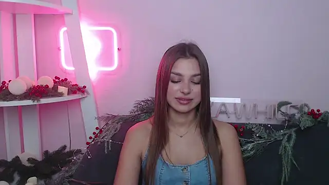 MilanaAngelAs online show from December 22, 6:05 am