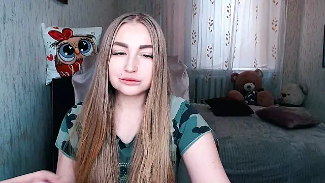  KittyBoo online show from February 12, 9:44 am