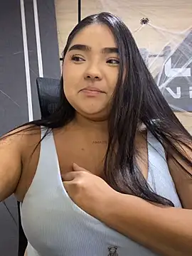 Snapshot of little_lissiee chatting on September 25, 5:44 pm little lissiee online show from September 25, 5:44 pm