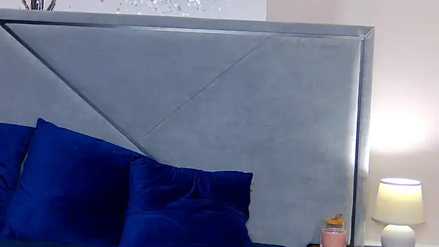 NicoleRosss online show from September 27, 11:17 am