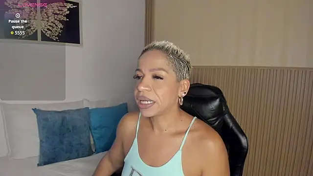 summer night  online show from March 29, 1:10 pm