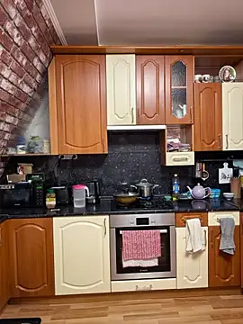 D0nna  online show from April 11, 7:39 pm