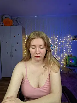 D0nna  online show from March 1, 7:46 pm