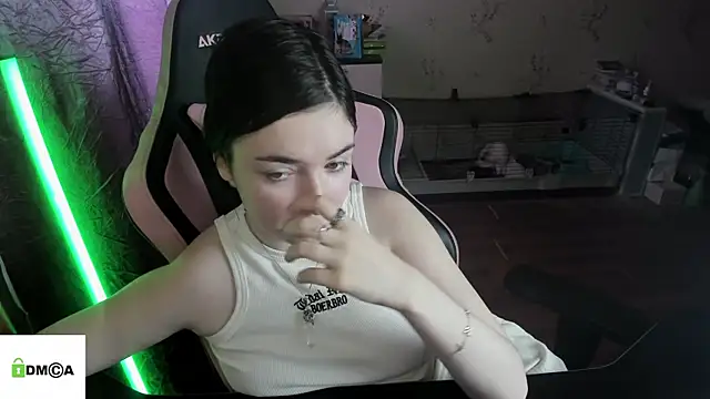 Crazy forest fairy online show from April 6, 4:46 am