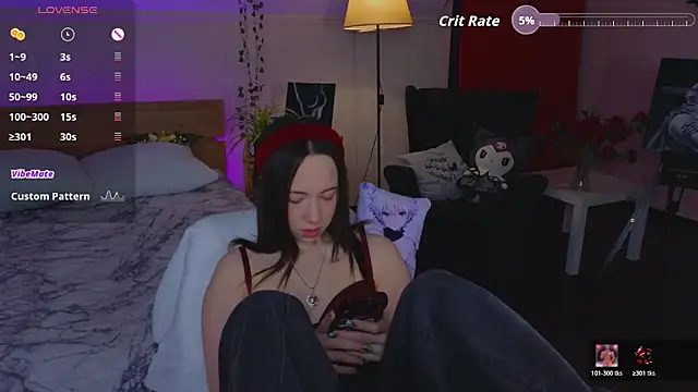 Hayle Hill online show from April 4, 1:15 am