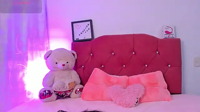 LucianaTomson online show from October 11, 9:39 pm