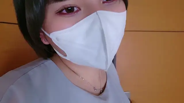 Snapshot of senachinnn chatting on October 5, 8:52 am senachinnn online show from October 5, 8:52 am