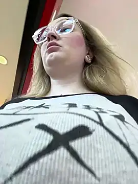 Teya moon  online show from February 22, 12:06 pm