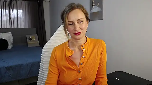 Vanessa Nowak online show from May 31, 8:53 am