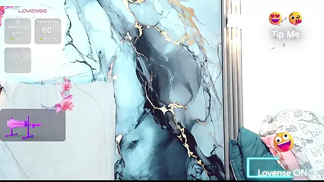 khiara moretti online show from January 14, 11:59 am