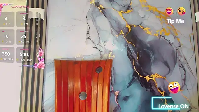 khiara moretti online show from March 23, 7:31 pm