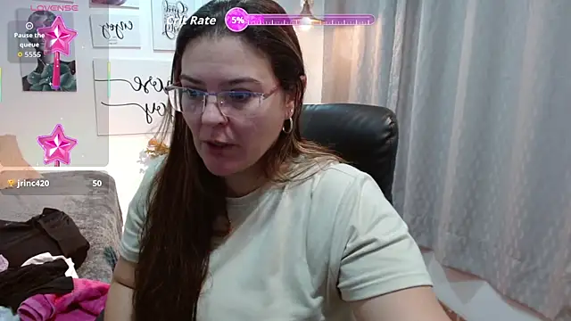 Snapshot of MsJossie chatting on September 18, 8:51 pm MsJossie online show from September 18, 8:51 pm