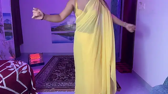 Royal girl 1 online show from December 2, 7:05 pm