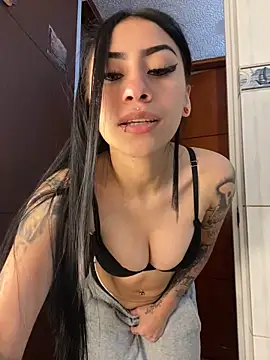 Bunny sexy01 online show from June 22, 1:32 am