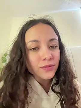 Megan Rodrigo online show from February 23, 2:27 pm