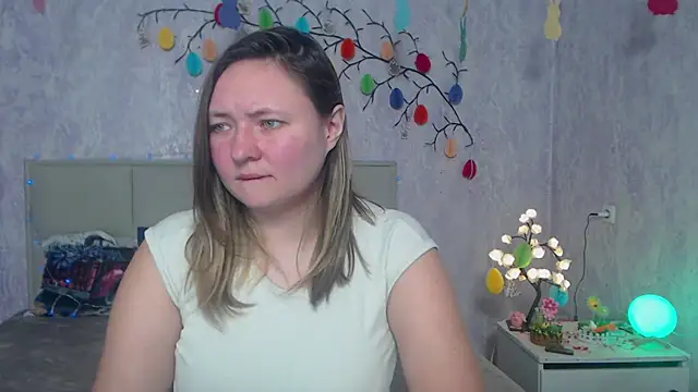 SallyVerda online show from March 31, 5:57 pm