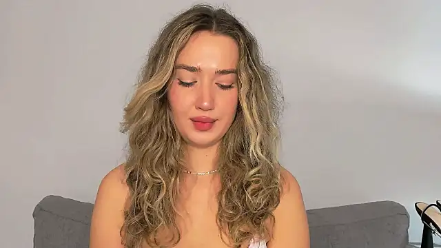 CindyKissable online show from September 14, 5:16 am