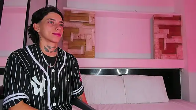 AmberAdams  online show from April 14, 3:12 pm