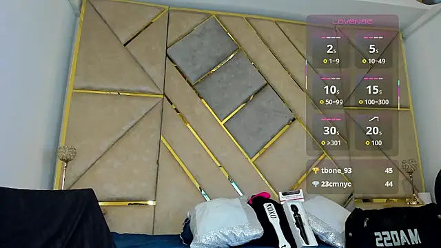 AmberAdams  online show from October 15, 4:20 pm