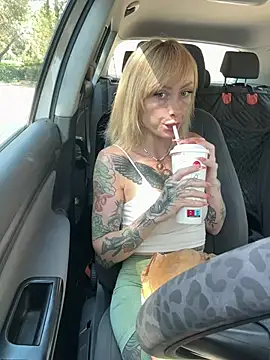 haileyhope  online show from July 13, 12:50 pm