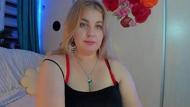 CoraSwon online show from October 20, 9:40 pm