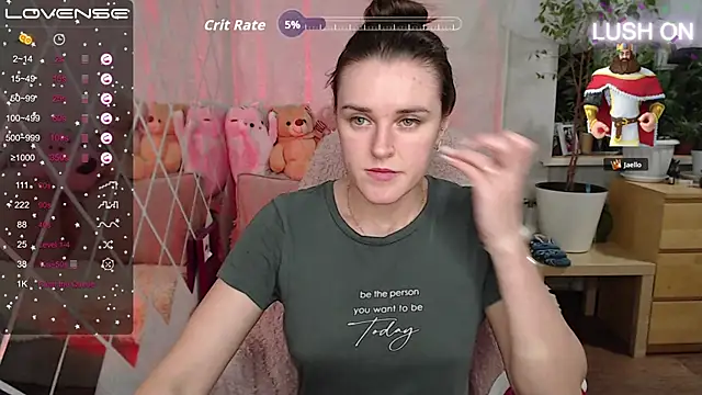 Bella  Swoon online show from October 25, 3:41 pm