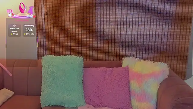 ariana cross online show from February 1, 1:32 pm