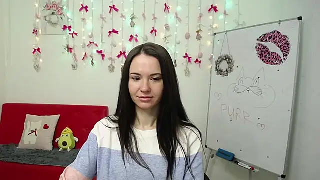 KaraCriegs online show from March 31, 5:46 pm