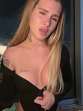 EmiliaCatalina online show from December 5, 1:49 am