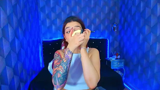 LiaHarryis online show from December 4, 7:36 pm