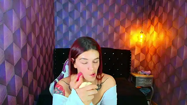 LiaHarryis online show from October 28, 7:30 pm