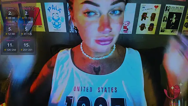 EllieOz online show from April 7, 7:49 pm