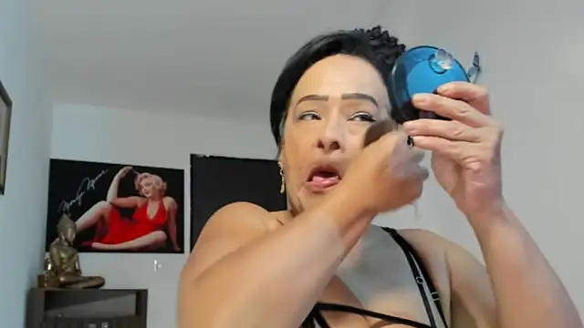 seleneh online show from April 20, 8:56 pm