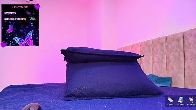 arl chloee online show from February 17, 3:06 am