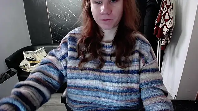 littleviki7 online show from November 4, 7:35 am