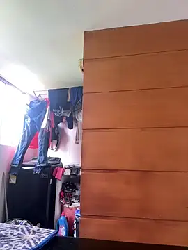 emmyjhonson07 online show from October 21, 3:16 pm