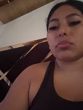 emmyjhonson07 online show from March 27, 2:18 pm