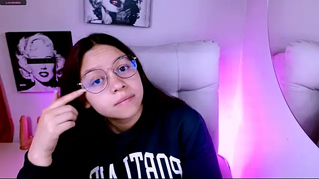 SamanthaRoldaan online show from March 10, 3:16 pm