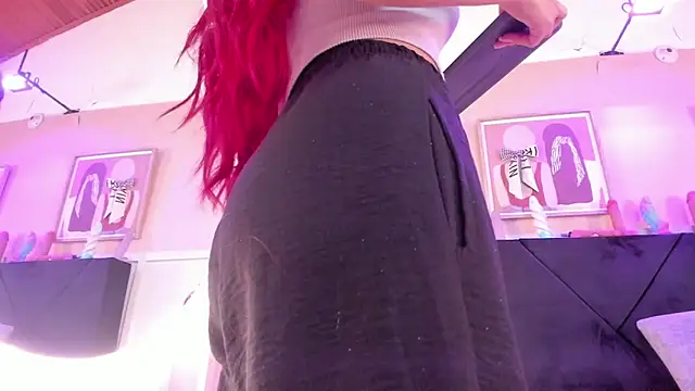 chloe watson  online show from January 13, 8:02 pm