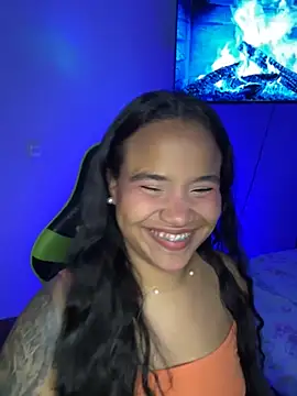 leila 22 online show from November 11, 8:22 am