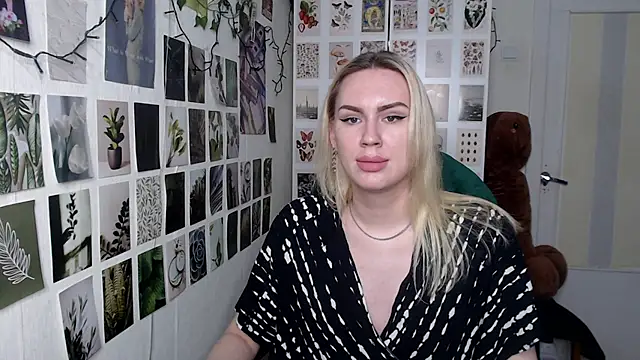 CapriScorpion online show from February 4, 1:58 pm